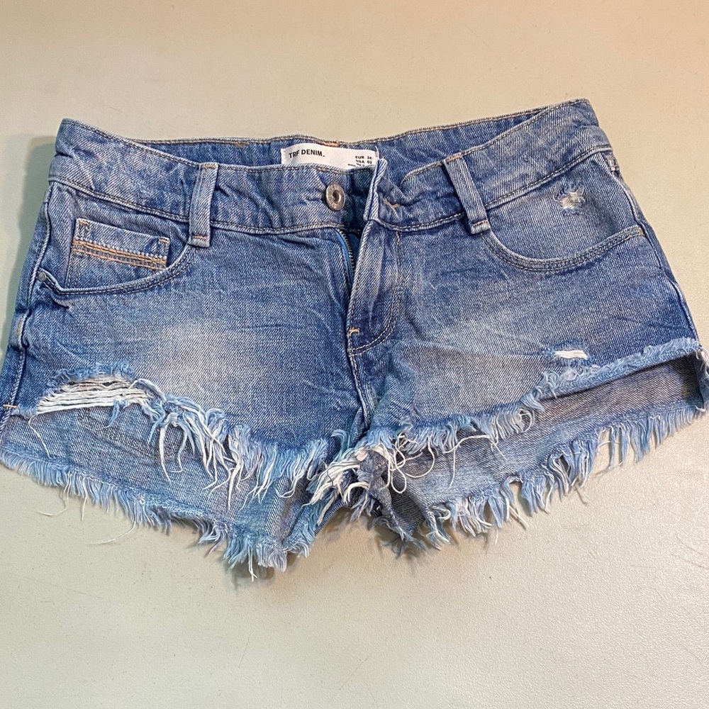 Zara Light Wash Frayed Denim Cutoff Shorts